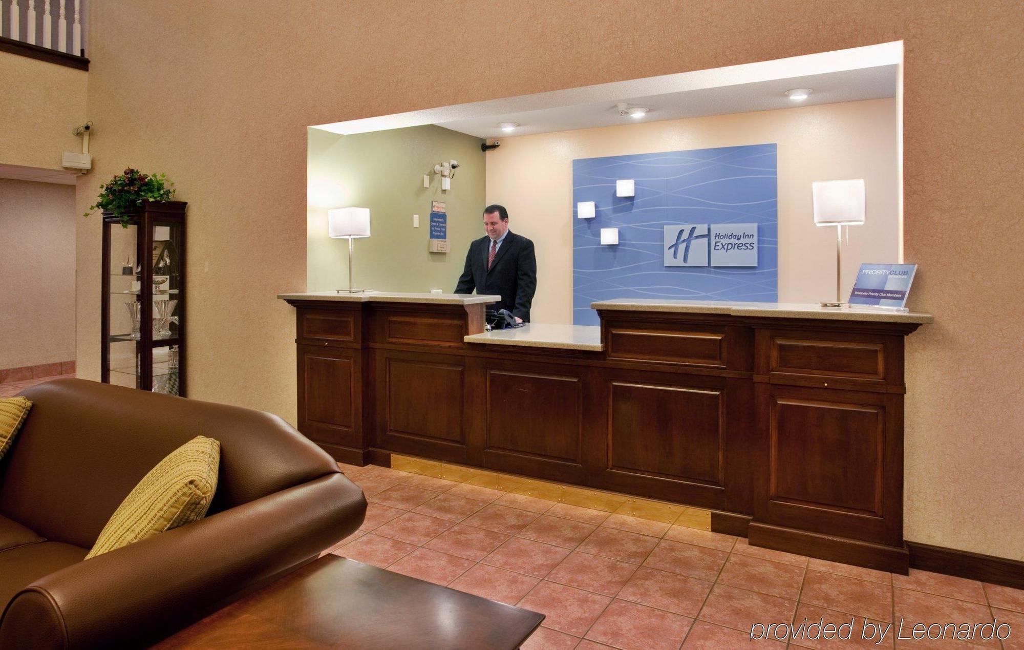 Seasons Inn & Suites Highland Intérieur photo