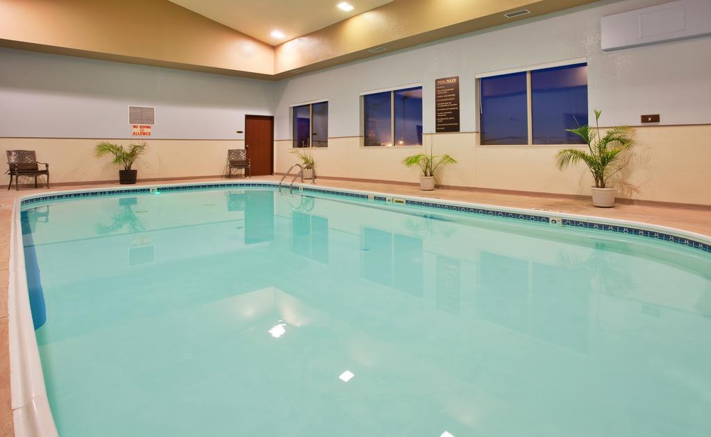 Seasons Inn & Suites Highland Extérieur photo